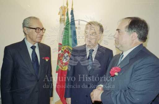 A 24 DE ABRIL DE 2001 – O Presidente da República, Jorge Sampaio, inaugura a nova sede da Associação 25 de Abril