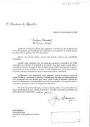 Carta do Presidente da República, Jorge Sampaio, dirigida ao Presidente da Ucrânia, Leonid Kuchma, agradecendo convite para participar na cerimónia de encerramento da Central Nuclear de Chernobyl, a ter lugar no dia 15 de dezembro de 2000, lamentando não lhe ser possível aceder ao mesmo.