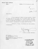 Carta de José de Azeredo Perdigão, Presidente da Fundação Calouste Gulbenkian, endereçada ao Secretário da Chancelaria das Ordens Portuguesa, Dr. Luís Pereira Coutinho, acusando receção e agradecendo diploma de agraciamento com o grau de Grã-Cruz da Ordem Militar de Santiago de Espada.