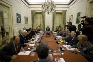 O Presidente da República, Aníbal Cavaco Silva, preside à reunião do Conselho Superior de Defesa Nacional, a 4 de dezembro de 2008