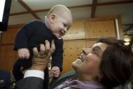 O Presidente da República, Aníbal Cavaco Silva,  visita a Associação “Os Francisquinhos” (Associação de Pais e Amigos das Crianças do Hospital de S. Francisco Xavier), no Restelo, Lisboa, a 19 de dezembro de 2009