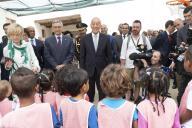 O Presidente da República, Marcelo Rebelo de Sousa, visita a Escola Portuguesa do Mindelo, tendo condecorado com o grau de Comendador da Ordem do Infante D. Henrique, a Cônsul de Portugal no Mindelo, Rosália Grola Andrade Vasconcelos, a 11 de abril de 2017