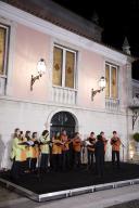 O Presidente da República e senhora de Aníbal Cavaco Silva estão presentes na inauguração da Exposição de Presépios no Palácio de Belém, e da iluminação da árvore de Natal, a 5 de dezembro de 2008