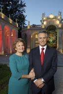 Fotografias de Natal do Presidente da República e Senhora de Aníbal Cavaco Silva, no Jardim da Cascata, a 19 de novembro de 2009