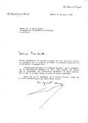 Carta do Presidente do Senado espanhol [José Federico de Carvajal], dirigida ao Presidente da República de Portugal, Dr. Mário Soares, agradecendo a forma como foi recebido por ocasião de audiência no Palácio de Belém e da receção no Palácio de Queluz, no dia 6 de junho e oferecendo-lhe, através do Embaixador de Espanha em Lisboa, um exemplar fac-similado da Constituição Espanhola de 1812.