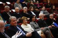 A Dra. Maria Cavaco Silva assiste à apresentação do Livro “Doenças Raras de A a Z” - Volume III, da Federação das Doenças Raras de Portugal (FEDRA), e integrada na II Conferência do Dia das Doenças Raras, na Aula Magna, em Lisboa, a 29 de fevereiro de 2012