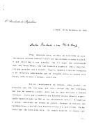 Carta do Presidente da República, Mário Soares, dirigida ao Presidente norte-americano, George Bush, fazendo votos no sentido de um regresso da representação dos Estados Unidos da América à UNESCO