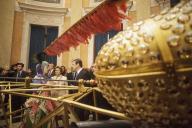 A Dra. Maria Cavaco Silva participa na inauguração da exposição "Joana Vasconcelos", patente no Palácio Nacional da Ajuda, em Lisboa, a 22 de março de 2013