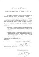 Decreto que revoga, por indulto, a pena acessória de expulsão do País aplicada a Avelino António Reis, de 32 anos de idade, no processo n.º 8/98 do 2.º Juízo do Tribunal de Círculo de Coimbra.
