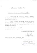 Decreto que revoga, por indulto, a pena acessória de expulsão do País aplicada a Benvindo Tavares, no Proc.º n.º 1026/93, do 3.º Juízo do Tribunal Judicial de Loulé.