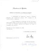 Decreto que revoga, por indulto, a pena acessória de expulsão do País, aplicada a Koye Safiti Mvika, no Proc.º n.º 78/94  do Tribunal Judicial da Comarca de Pinhel.