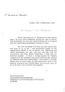 Carta do Presidente da República, Jorge Sampaio, dirigida a Aleksander Kwasniewski, Presidente da República da Polónia, agradecendo, em seu nome e da sua mulher, a hospitalidade com que foram recebidos durante a sua estadia naquele país e, em particular, o convite para o agradável serão passado em Jurata e esperando que o casal presidencial polaco possa passar alguns dias de férias em Portugal durante o ano de 1999.