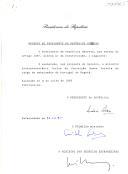 Decreto de exoneração do ministro plenipotenciário Carlos da Conceição Nunes Portela do cargo que exercia como Embaixador de Portugal em Bogotá [Colômbia]. 