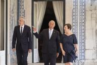 O Presidente da República da Áustria, Alexander Van der Bellen, e Senhora Doris Schmidauer, são recebidos na Praça do Império - Mosteiro dos Jerónimos, pelo Presidente da República Marcelo Rebelo de Sousa, numa cerimónia oficial de boas-vindas, onde são prestadas Honras Militares, com a execução dos Hinos Nacionais dos dois países e salva de 21 tiros, a que se seguue revista e desfile da Guarda de Honra, e deslocação ao Palácio de Belém, a 18 de junho de 2019