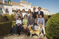 Fotografia de família do Presidente da República Aníbal Cavaco Silva, no Jardim do Buxo do Palácio de Belém, a 19 de setembro de 2015