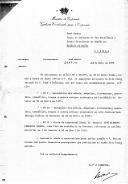 Ofício n.º 2617/76 do Gabinete Coordenador para a Cooperação (Ministério da Cooperação), endereçado ao Chefe de Gabinete do Presidente da República, remetendo 3 processos do Alto Comissariado de S.Tomé e Príncipe e um volume com quatro bandeiras portuguesas que pertenciam ao mesmo Alto Comissariado.