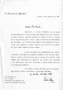 Mensagem do Presidente da República, Mário Soares, dirigida ao Presidente do Conselho da Frente da Salvação Nacional, Ion Illiescu, por ocasião de visita à Roménia de um grupo de parlamentares e sindicalistas portugueses, endereçando-lhe "sinceros votos de sucesso na urgente e difícil tarefa" que o novo governo romeno terá de "levar a cabo no sentido da restauração da liberdade e da institucionalização de uma democracia pluralista".