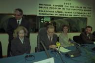 Deslocação do Presidente da República, Jorge Sampaio, à sessão de lançamento do "Relatório Anual sobre a Evolução do Fenómeno da Droga na União Europeia, 1997", no Observatório da Droga e da Toxicodependência, em Lisboa, a 4 de novembro de 1997