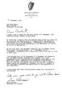 Carta da Presidente da República da Irlanda, Mary Robinson, dirigida ao Presidente de Portugal, Mário Soares, em resposta à sua carta de 2 de dezembro de 1991, relativa aos acontecimentos ocorridos em Timor-Leste, informando ter remetido a mesma, junto com um memorando seu, para o Taoiseach [Primeiro Ministro] irlandês, tratando-se de uma questão dentro da esfera de responsabilidade do Governo e não do Presidente.