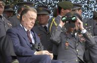 O Presidente da República, Jorge Sampaio, preside à Cerimónia Militar do 50.º aniversário da Força Aérea, na Base Aérea n.º 1, a 1 de julho de 2002