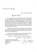 Carta do Presidente da República, Jorge Sampaio, endereçada ao Prof. Doutor Gregorio Peces Barba, Magnífico Reitor da Universidade Carlos III em Madrid, agradecendo a "pronta e eficaz resposta" a pedido que lhe fora dirigido a respeito de Timor, pela iniciativa de um Manifesto, emitido pela Conferências dos Reitores das Universidades Espanholas, a favor de um referendo livro e imparcial.