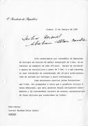Carta do Presidente da República, António Ramalho Eanes, dirigida ao Coronel Abraham Ablan Candia, antigo chefe de Segurança da Casa Militar do Presidente da República da Venezuela, manifestando a sua satisfação ao ter conhecimento, pela Embaixada de Portugal em Caracas, da intenção de lhe ser oferecido um exemplar de um Leão africano, cuja "generosa doação enriquecerá sobremaneira o já considerável conjunto de animais representativos da fauna africana que conservamos em Lisboa".