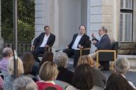 No terceiro dia da Festa do Livro em Belém, o Presidente da República Marcelo Rebelo de Sousa assiste ao debate “Qual papel? (o futuro do jornalismo)” moderado por Carlos Vaz Marques e com a participação de Clara Ferreira Alves, Isabel Lucas e Paulo Moura, a 23 de setembro de 2017