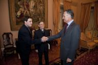 O Presidente da República, Aníbal Cavaco Silva, recebe em audiência uma delegação da Comissão S. Nuno de Santa Maria, da Ordem do Carmo em Portugal, a 14 de abril de 2009