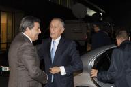 O Presidente da República Marcelo Rebelo de Sousa, entrega ao Selecionador Nacional de Futebol, Fernando Santos, o Prémio Personalidade do Ano da Associação da Imprensa Estrangeira em Portugal (AIEP), a 7 de fevereiro de 2017