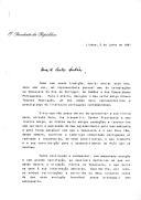 Carta do Presidente da República, Mário Soares, dirigida ao Presidente da República da Venezuela, Carlos Andrés Perez, informando-o ter decidido enviar "Urbano Tavares Rodrigues, um dos nomes mais representativos e prestigiados da literatura portuguesa contemporânea" como seu representante pessoal às celebrações na Venezuela do Dia de Portugal, de Camões e das Comunidades Portuguesas e exprimindo o seu agradecimento pela forma como a Venezuela e o seu povo têm acolhido, desde sempre, a comunidade portuguesa radicada naquele país.