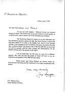 Carta do Presidente da República, Jorge Sampaio, dirigida ao Primeiro Ministro de Israel, Shimon Peres, manifestando a sua surpresa face aos resultados das eleições em Israel e saudando o seu contributo para a causa da Paz.