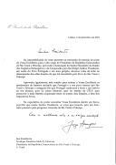 Carta do Presidente da República, Jorge Sampaio, dirigida ao Presidente da República Democrática de São Tomé e Príncipe, Fradique Bandeira Melo de Menezes, informando não lhe ser possível estar presente na cerimónia da sua tomada de posse como novo Presidente santomense e, aproveitando a deslocação na ocasião do Secretário de Estado dos Negócios Estrangeiros e da Cooperação português, para lhe endereçar votos de êxito no desempenho das suas altas funções.