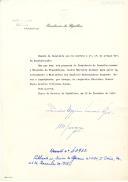 Decreto de nomeação do Dr. Marcello Caetano, Ministro da Presidência, para gerir interinamente o Ministério dos Negócios Estrangeiros, durante o impedimento, por motivo de doença, do Ministro Paulo Arsénio Veríssimo Cunha. 