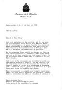 Carta do Presidente da República das Honduras, Roberto Suazo Cordova, endereçada ao Presidente da República Portuguesa, António dos Santos Ramalho Eanes, manifestando a sua satisfação em ter recebido o Dr. João Eduardo Nunes de Oliveira Pequito, acreditado como Embaixador de Portugal, e assegurando o compromisso do seu governo em respeitar o mandato popular conduzindo o seu país na "sem da paz, da justiça e da liberdade".