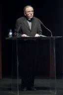 O Presidente da República, Aníbal Cavaco Silva, participa na cerimónia de entrega do Prémio Pessoa 2009 ao Bispo do Porto, D. Manuel Clemente, na Culturgest, Lisboa, a 27 de abril de 2010