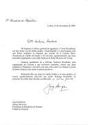 Carta do Presidente da República, Jorge Sampaio, dirigida à Presidente da República do Panamá, Mireya Moscoso, agradecendo em seu nome e de sua mulher, "a hospitalidade e o calor humano" com que foram acolhidos naquele país, por ocasião da X Cimeira Ibero-americana e felicitando-a também pela organização do encontro de Chefes de Estado e de Governo.