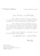 Carta do Presidente da República, Mário Soares, dirigida a Patricio Aylwin Azocar, Presidente da República do Chile, lamentando não poder estar presente na tomada de posse do Presidente eleito, Eduardo Frei Ruiz-Tagle, devido a viagem ao Brasil já programada e designando a representação de Portugal na cerimónia.