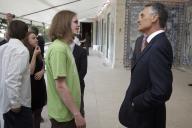 O Presidente da República, Aníbal Cavaco Silva, recebe um grupo de alunos checos que se encontram em Portugal no âmbito do Programa ERASMUS, a 9 de abril de 2010