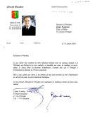 Carta de Claude Vauthey, secretário municipal da vila suíça de Moudon, dirigida ao Presidente da República de Portugal, Jorge Sampaio, felicitando-o pela sua reeleição e remetendo recorte de um artigo da imprensa dominical helvética, relativo à campanha eleitoral para as Presidenciais em Portugal.
