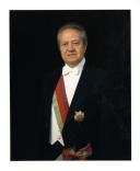 O Presidente da República, Mário Soares (de pé)