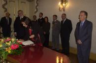 O Presidente da República, Jorge Sampaio, confere posse ao novo membro do Tribunal Constitucional, Juíza Conselheira Maria João da Silva Baila Madeira Antunes, a 21 de outubro de 2004