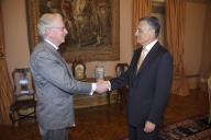 O Presidente da República, Aníbal Cavaco Silva, recebe em audiência o Maestro Álvaro Cassuto, a 19 de maio de 2010