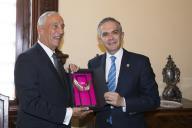 Na sede do governo da Cidade do México o Presidente da República Marcelo Rebelo de Sousa é recebido pelo Presidente do governo estadual, Miguel Ángel Mancera, que lhe entrega o “Pergamiño” (diploma de cidadão honorário), a medalha e as chaves da Cidade, a 17 de julho de 2017