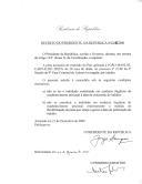 Decreto que revoga, por indulto, a pena acessória de expulsão do País aplicada a João Manuel Carvalho Jesus, de 28 anos de idade, no processo n.º 21/00 da 9.ª Vara Criminal de Lisboa.