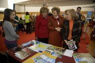 A Dra. Maria Cavaco Silva participa na iniciativa “O Natal na Europa - com o GIL, ligamos mundos”, promovida pelo Centro de Informação Europeia Jacques Delors (CIEJD) e a Fundação GIL, no Palacete do Relógio, Lisboa, a 10 de dezembro de 2008