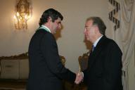 O Presidente da República, Jorge Sampaio, condecora 21 empresários com a Ordem do Mérito Industrial, a 2 de março de 2006