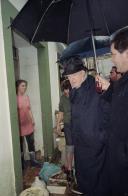 Deslocação do Presidente da República, Jorge Sampaio, a Águeda, onde visita as áreas afetadas pelas inundações, a 28 de janeiro de 2001