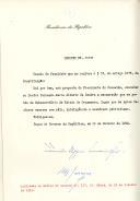 Decreto de exoneração, a pedido, do Dr.Fernando Maria Alberto de Seabra do cargo de Subsecretário de Estado do Orçamento. 