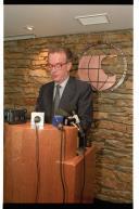 Deslocação do Presidente da República, Jorge Sampaio, à Sede da Sociedade Portuguesa de Cardiologia, em Lisboa, para presidir à cerimónia de inauguração, a 5 de junho de 1996