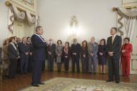 O Presidente da República, Aníbal Cavaco Silva, agracia o Chefe do Protocolo do Estado, Embaixador José de Bouza Serrano, com a Grã-Cruz da Ordem do Infante D. Henrique, no momento em que cessa funções para se tornar o representante diplomático de Portugal nos Países Baixos, a 26 de março de 2012